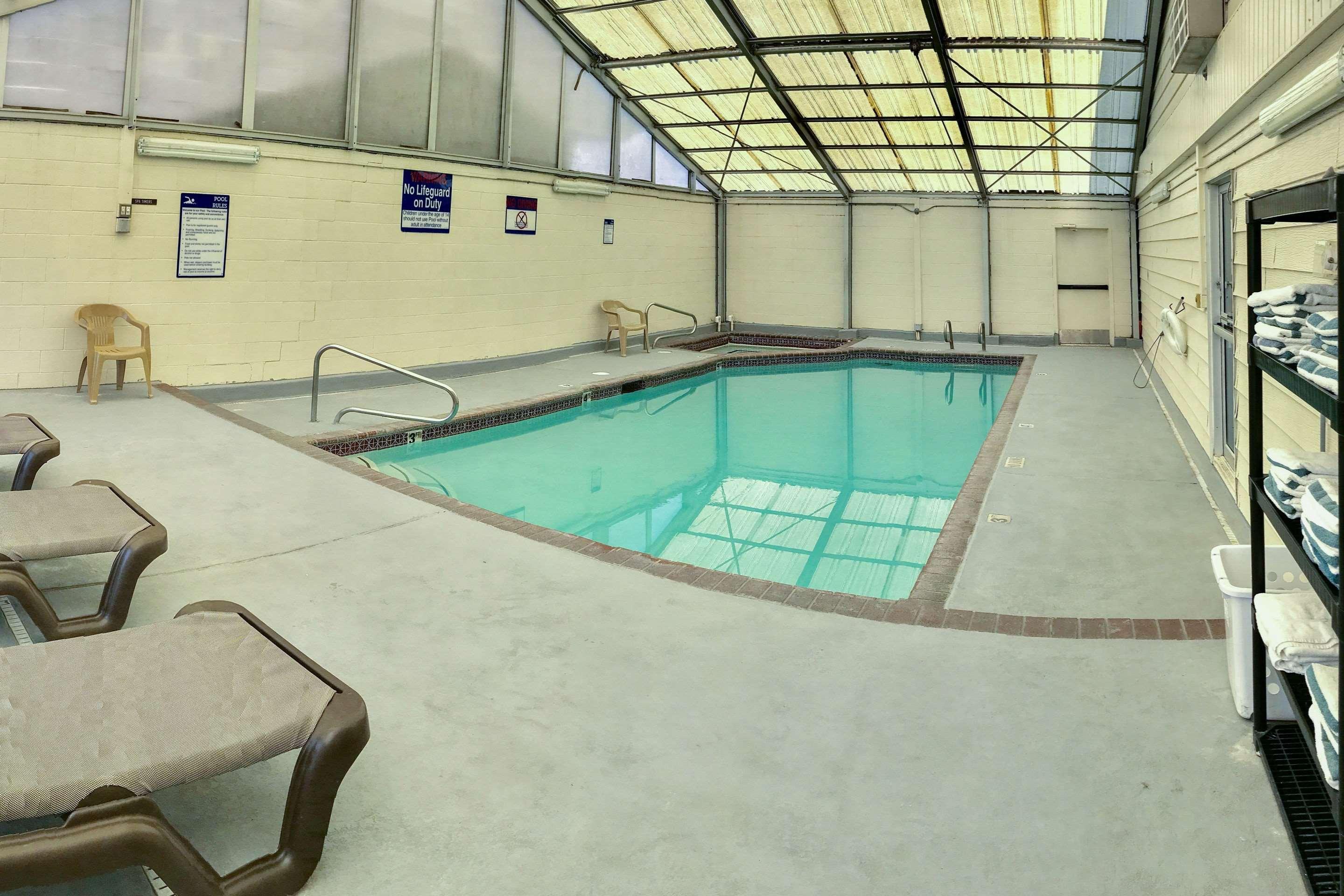 Quality Inn Price Gateway To Moab National Parks Bagian luar foto