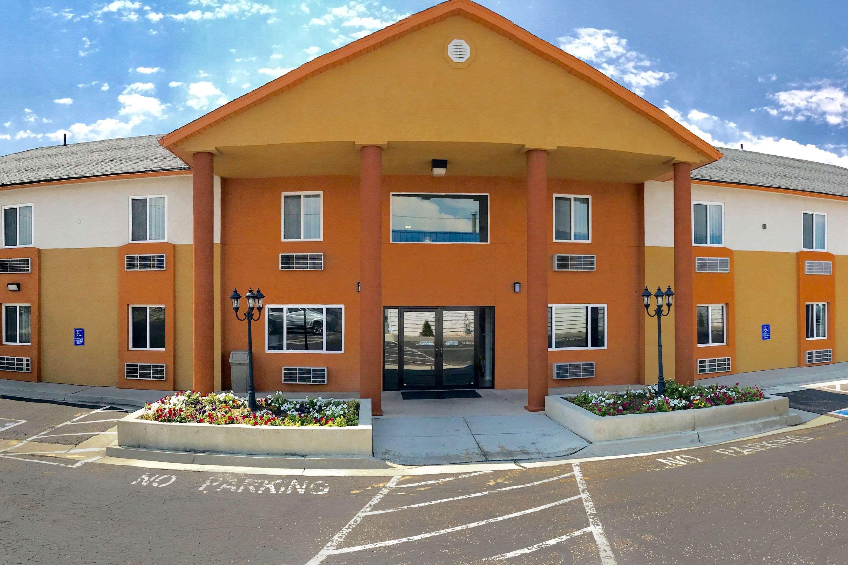 Quality Inn Price Gateway To Moab National Parks Bagian luar foto
